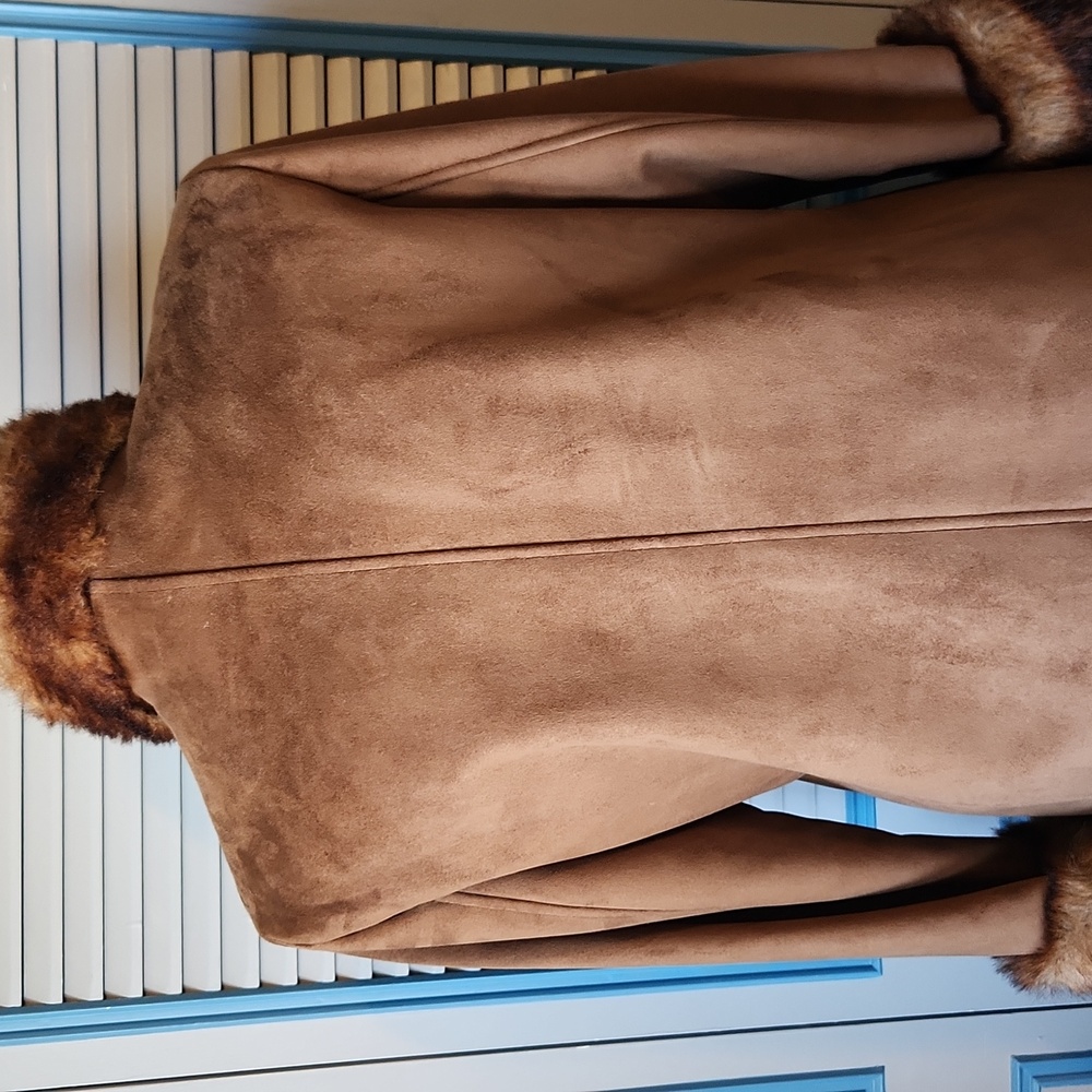 Vintage Dress Barn Faux Suede & Fur Trim Coat - Picture 10 of 15